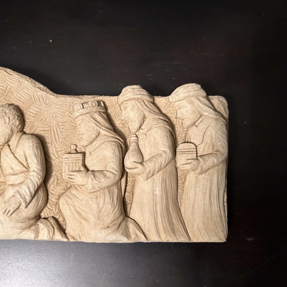 Carruth Studio Christmas Nativity Sculpture Hand Cast In Stone - Picture 5 of 12